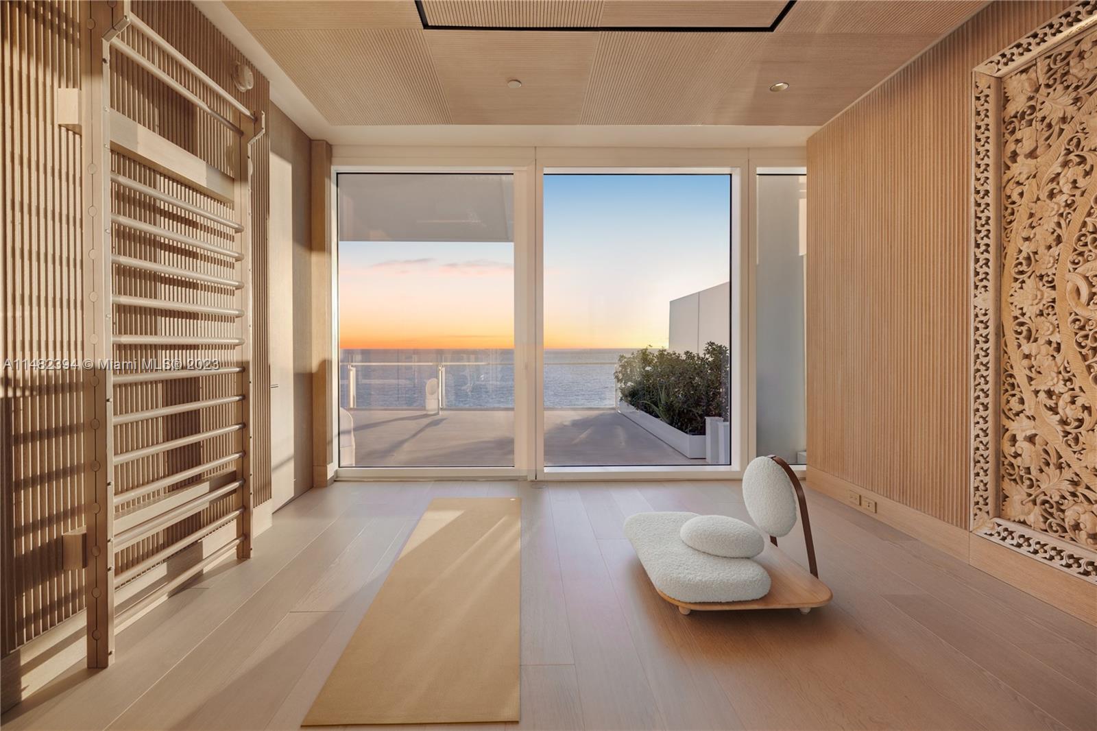SURF CLUB CONDO - Residential