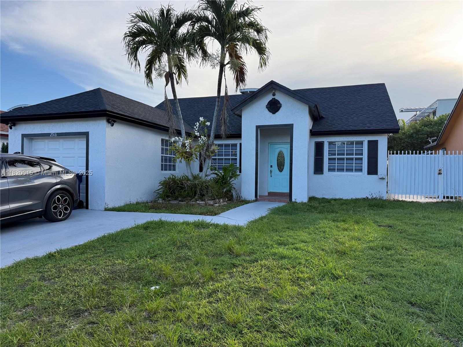 25116 Sw 129th Pl, Homestead, Miami-Dade County, Florida - 3 Bedrooms  
2 Bathrooms - 