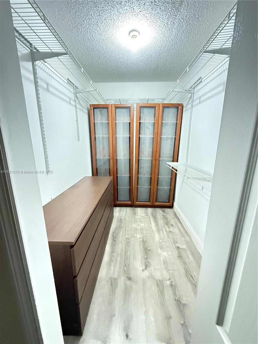 CHANTE-CLARE - Residential