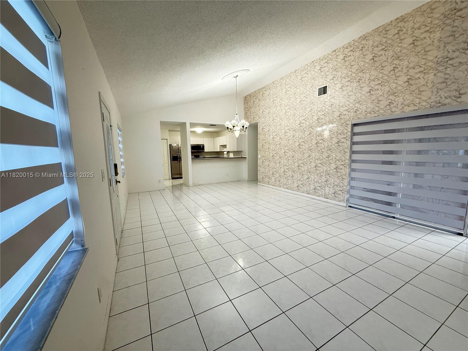 CHANTE-CLARE - Residential