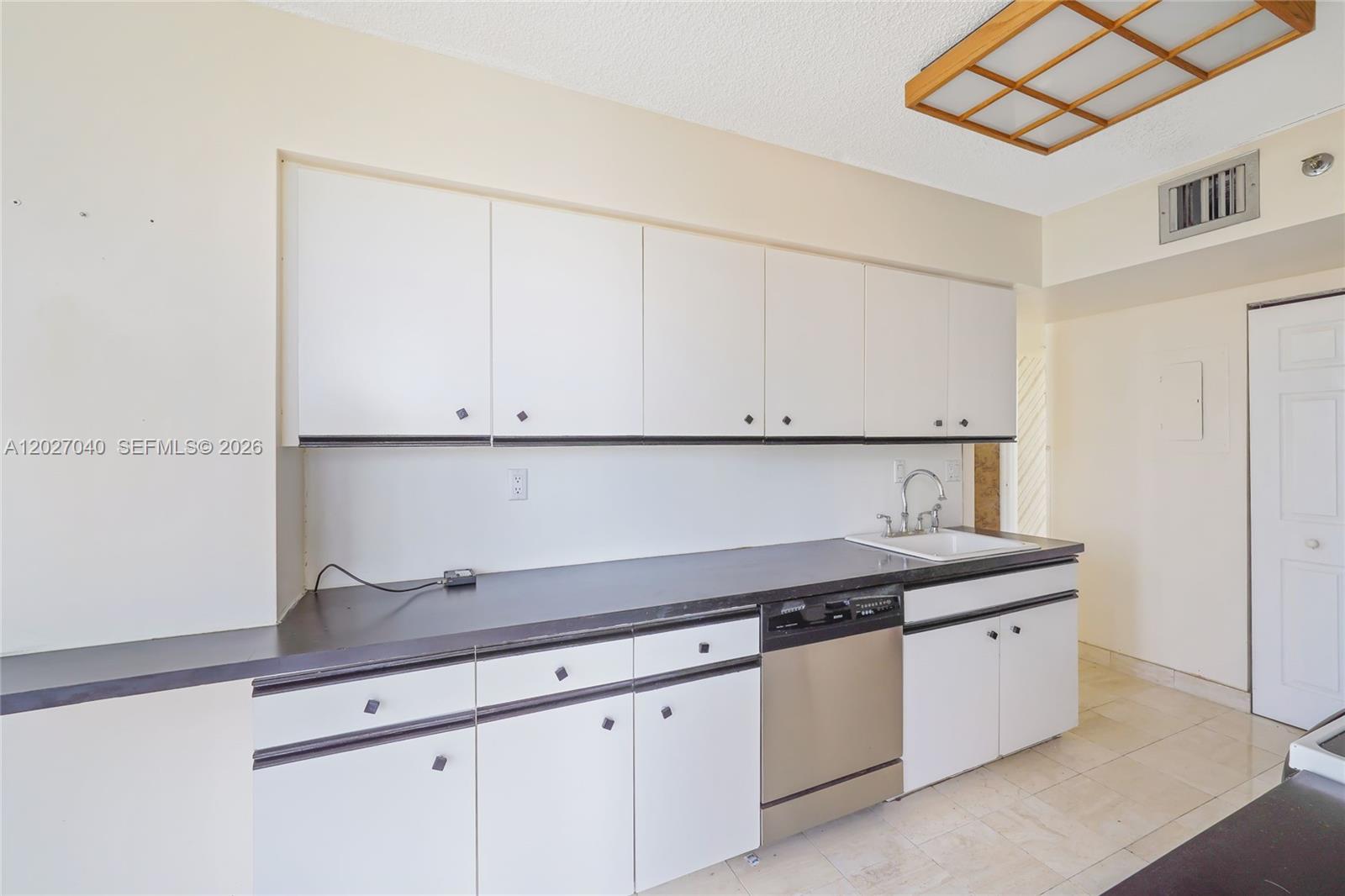 MYSTIC POINTE CONDO NO ON - Residential
