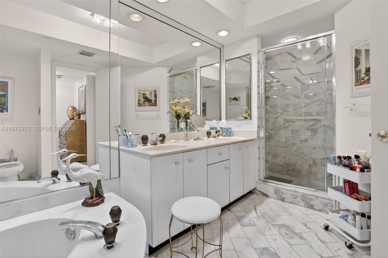 HAMPTONS WEST CONDO - Residential