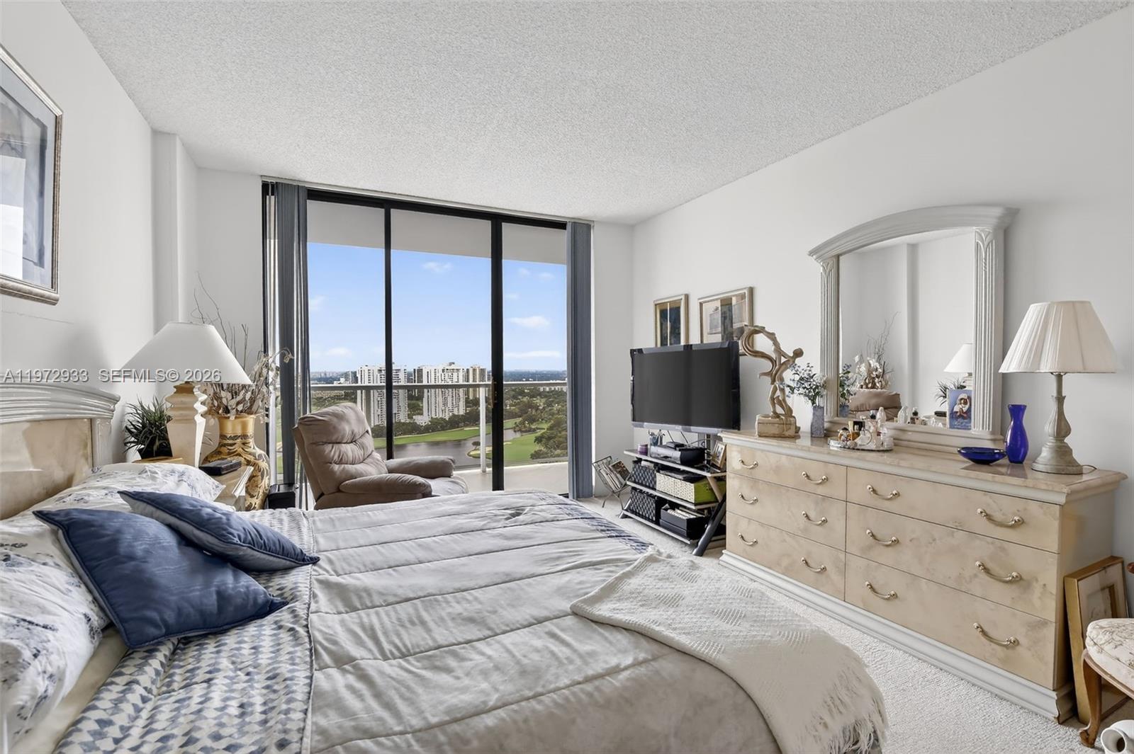 HAMPTONS WEST CONDO - Residential