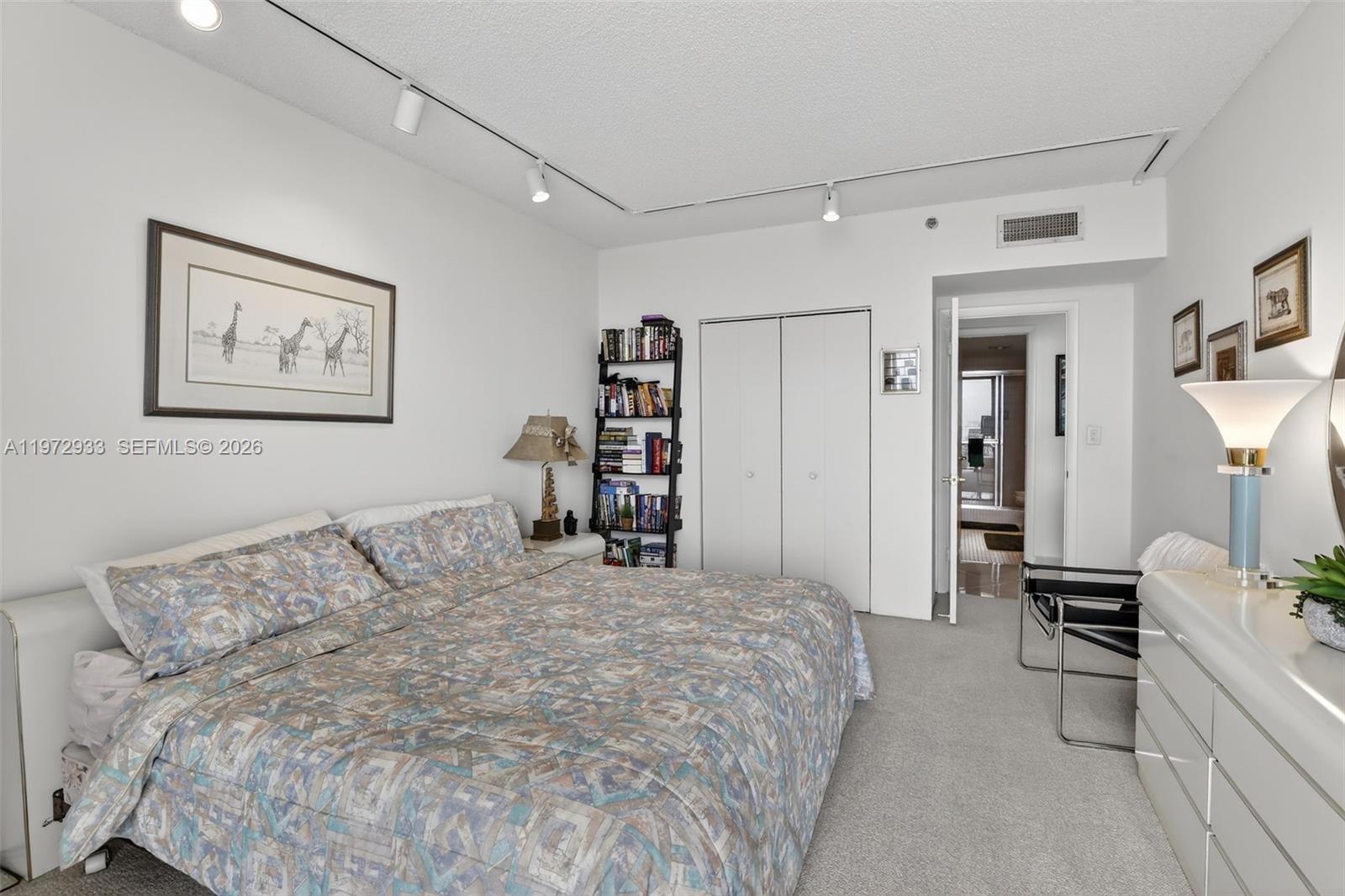 HAMPTONS WEST CONDO - Residential