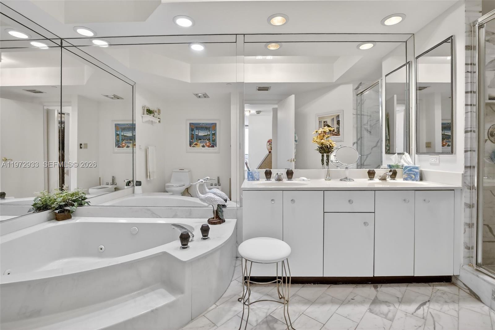 HAMPTONS WEST CONDO - Residential