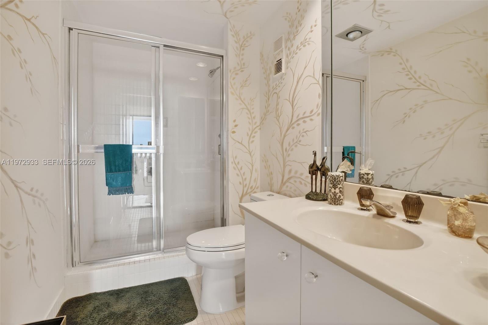 HAMPTONS WEST CONDO - Residential