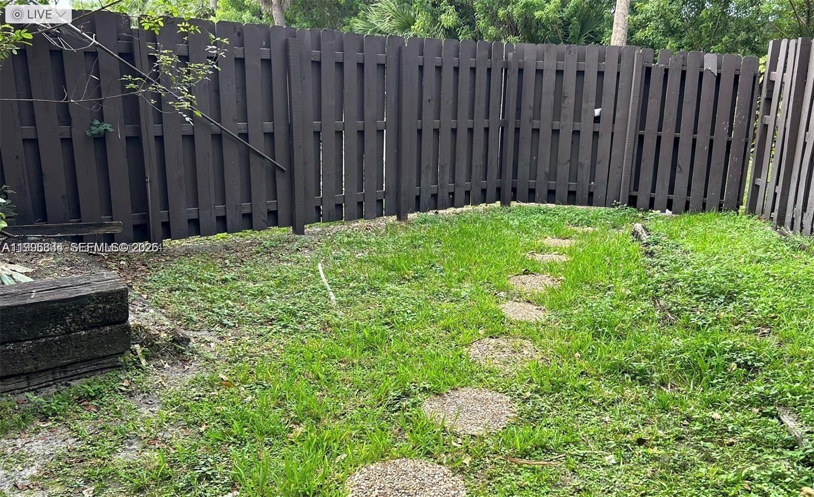 LE CHATEAU CONDO - Residential Lease