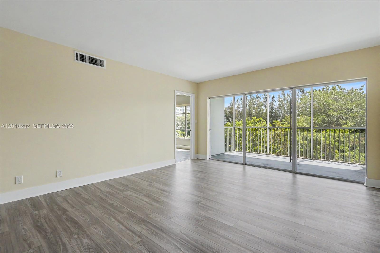 NO 12 PALM-AIRE COUNTRY C - Residential