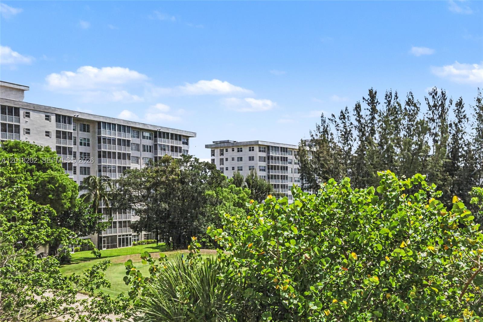 NO 12 PALM-AIRE COUNTRY C - Residential