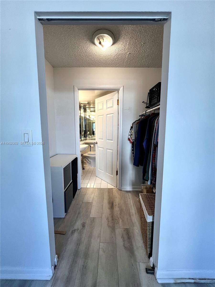 HAMPTON ON WASHINGTON AV - Residential