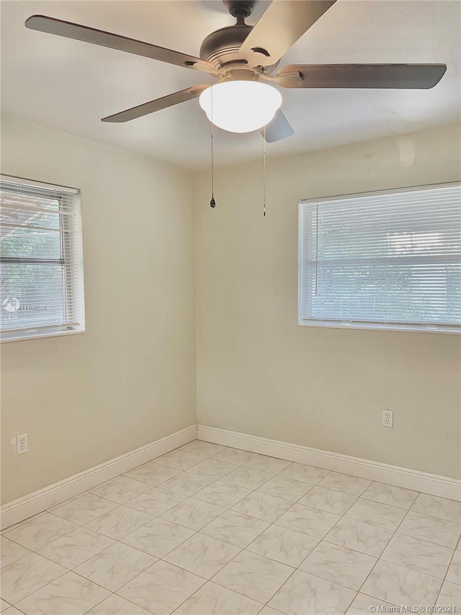 SUNRISE GOLF VILLAGE FIRS - Residential