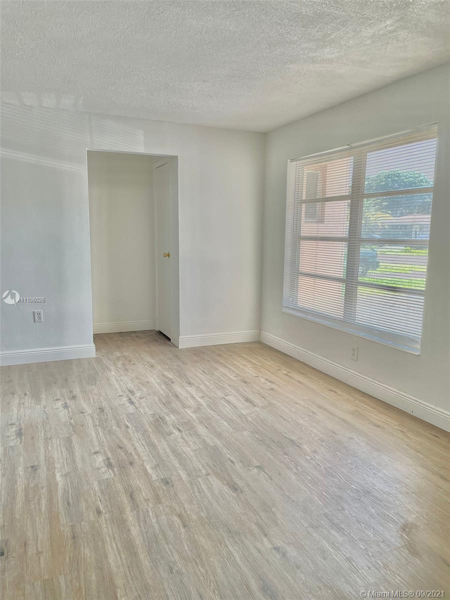 SUNRISE GOLF VILLAGE FIRS - Residential