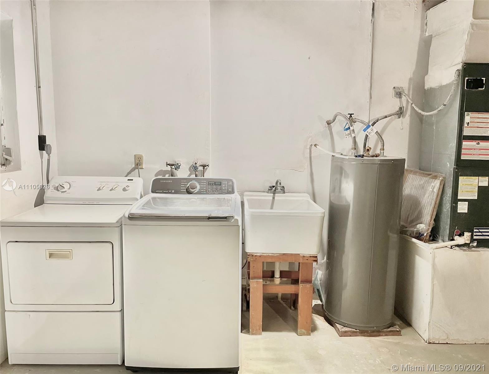 SUNRISE GOLF VILLAGE FIRS - Residential