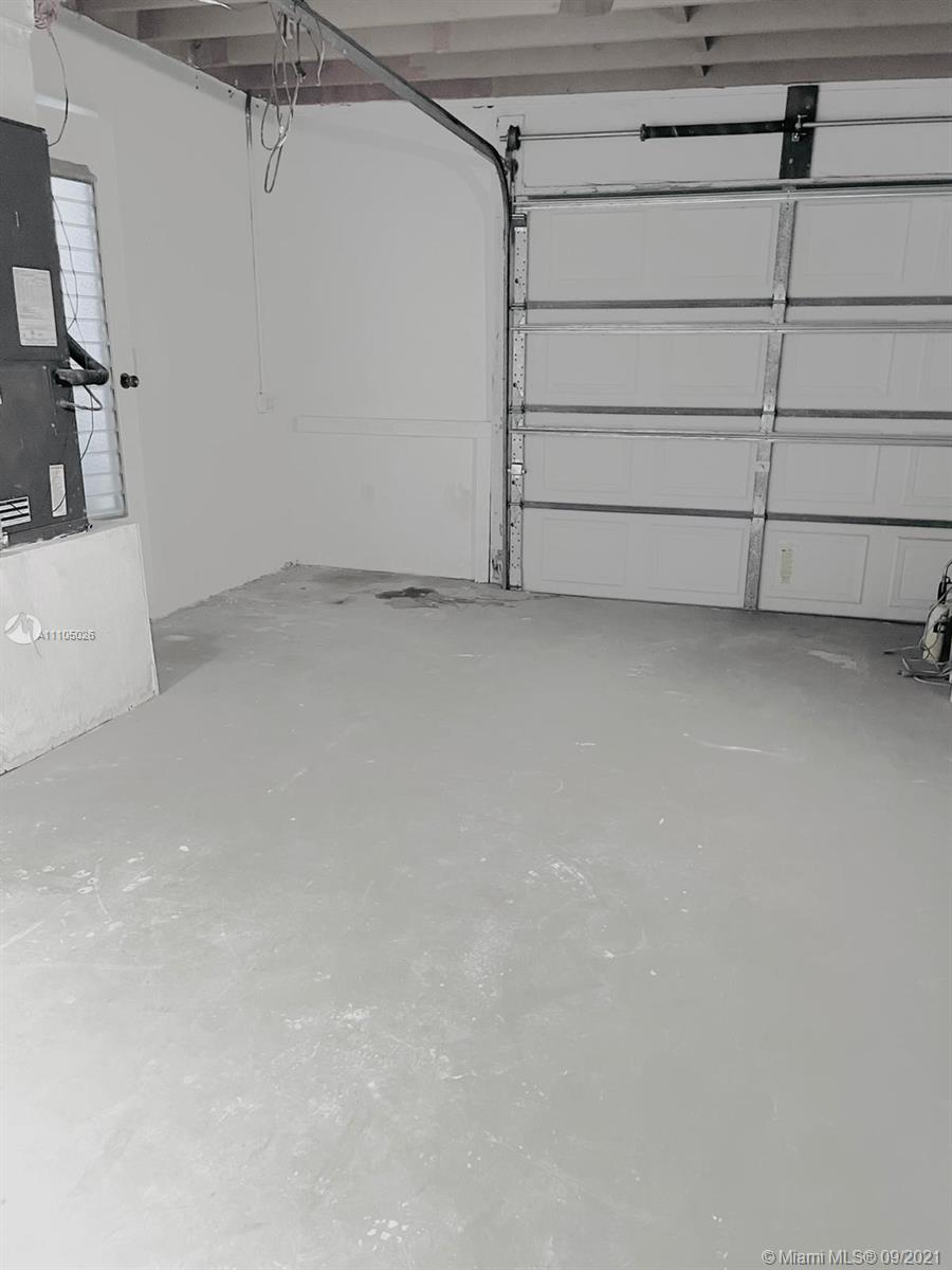 SUNRISE GOLF VILLAGE FIRS - Residential