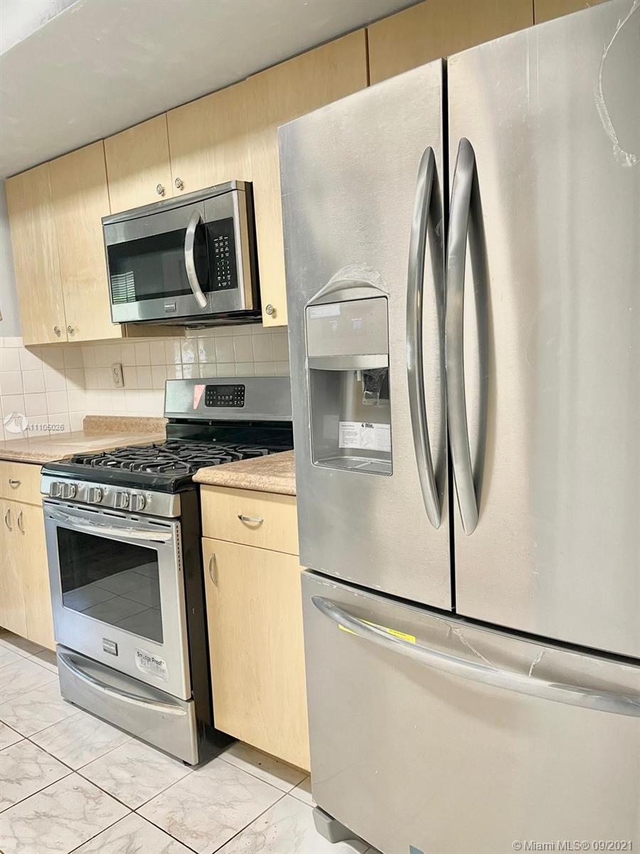 SUNRISE GOLF VILLAGE FIRS - Residential