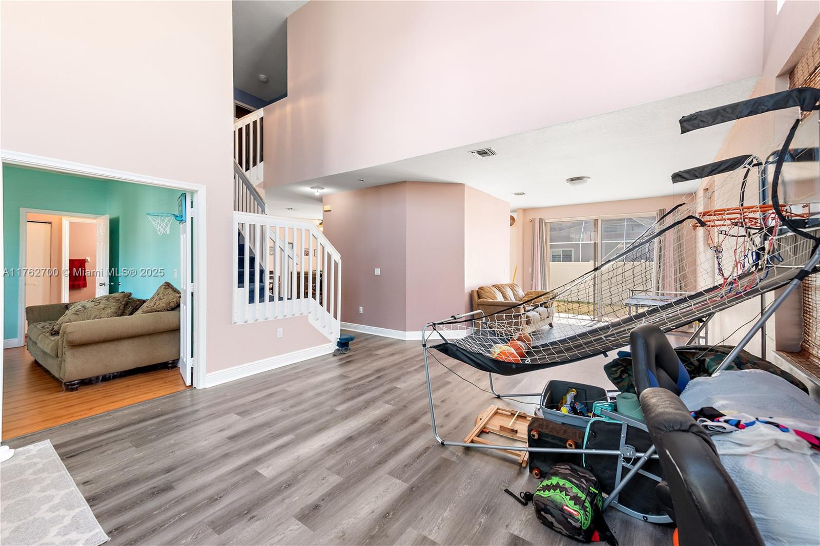 TOWNGATE - Residential
