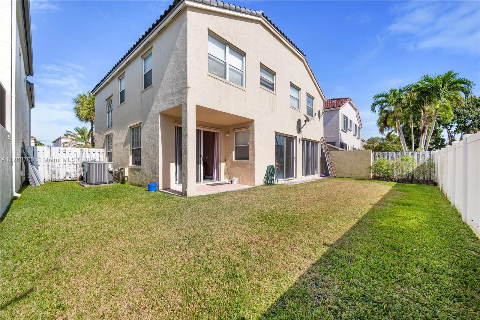 TOWNGATE - Residential