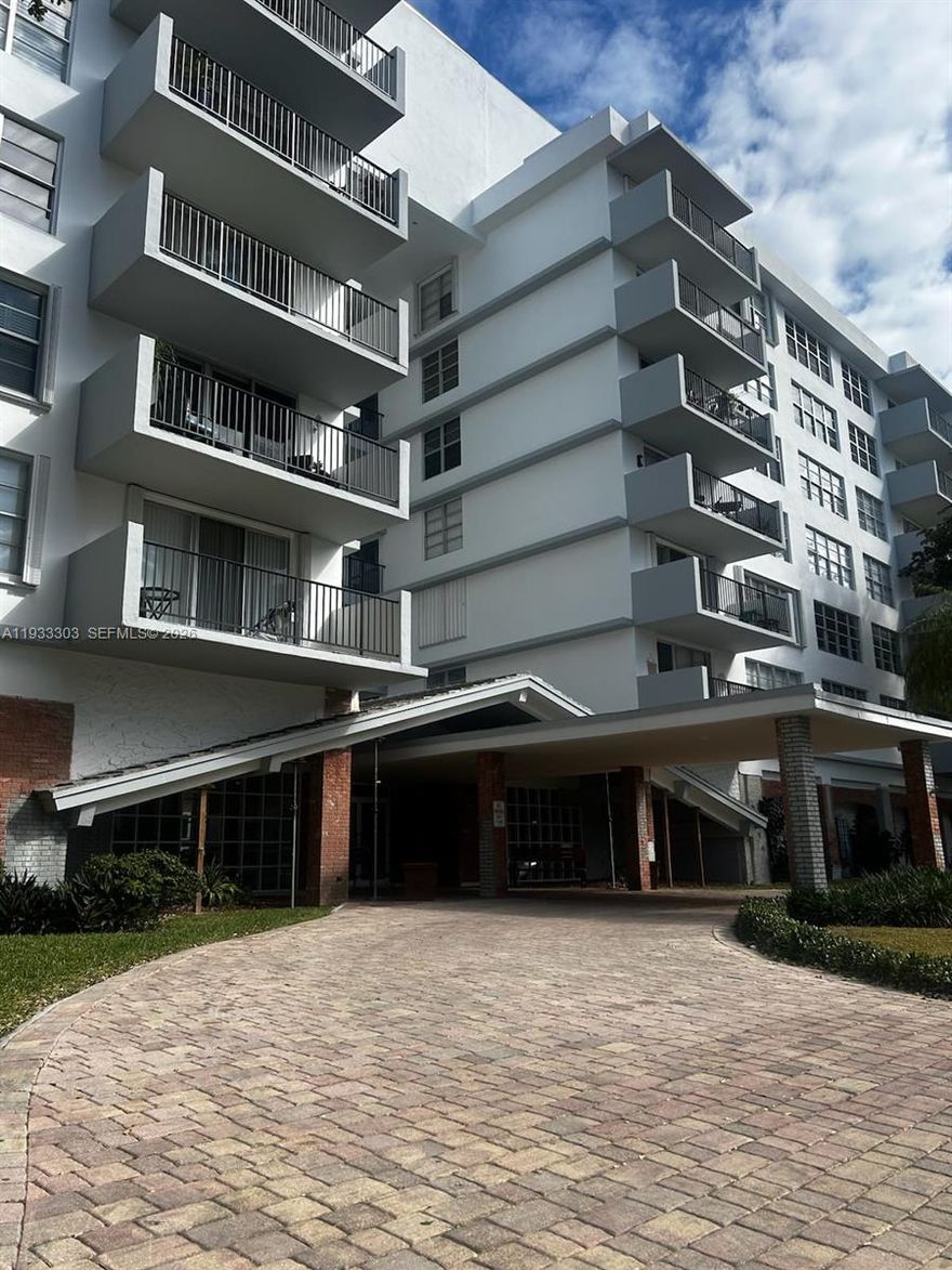 Amazing Opportunity to Own a Remodeled Condo in Prestigious Bay Harbor Islands!
Welcome to your new paradise in the Sunshine State. This charming 2-bedroom, 2-bathroom split-plan condo is located in a quiet and well-maintained community, offering the perfect blend of comfort and convenience.
Enjoy peace of mind with top-rated schools nearby and 24-hour police patrol throughout the neighborhood.
Building amenities include:
    •    Fitness center
    •    Heated pool
    •    BBQ area
    •    Storage room
    •    Party/entertainment room
    •    Billiard room
    •    Laundry facilities on every floor
Ideally situated just minutes from beautiful beaches, parks, and places of worship, this home is also within walking distance to the world-famous Bal Harbour Shops and an incredible selection of dining and restaurants—perfect for enjoying the vibrant Florida lifestyle.
?? Don’t miss this opportunity to own your piece of paradise.
Schedule your private showing today!
? Realtor speaks Spanish — Se habla español.
