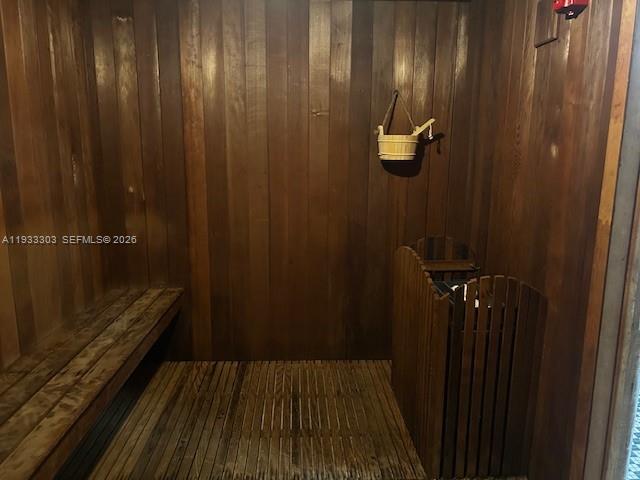 LONGWOOD TOWERS CONDO - Residential