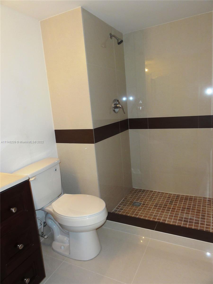 GARDENS AT BONAVENTURE 11 - Residential