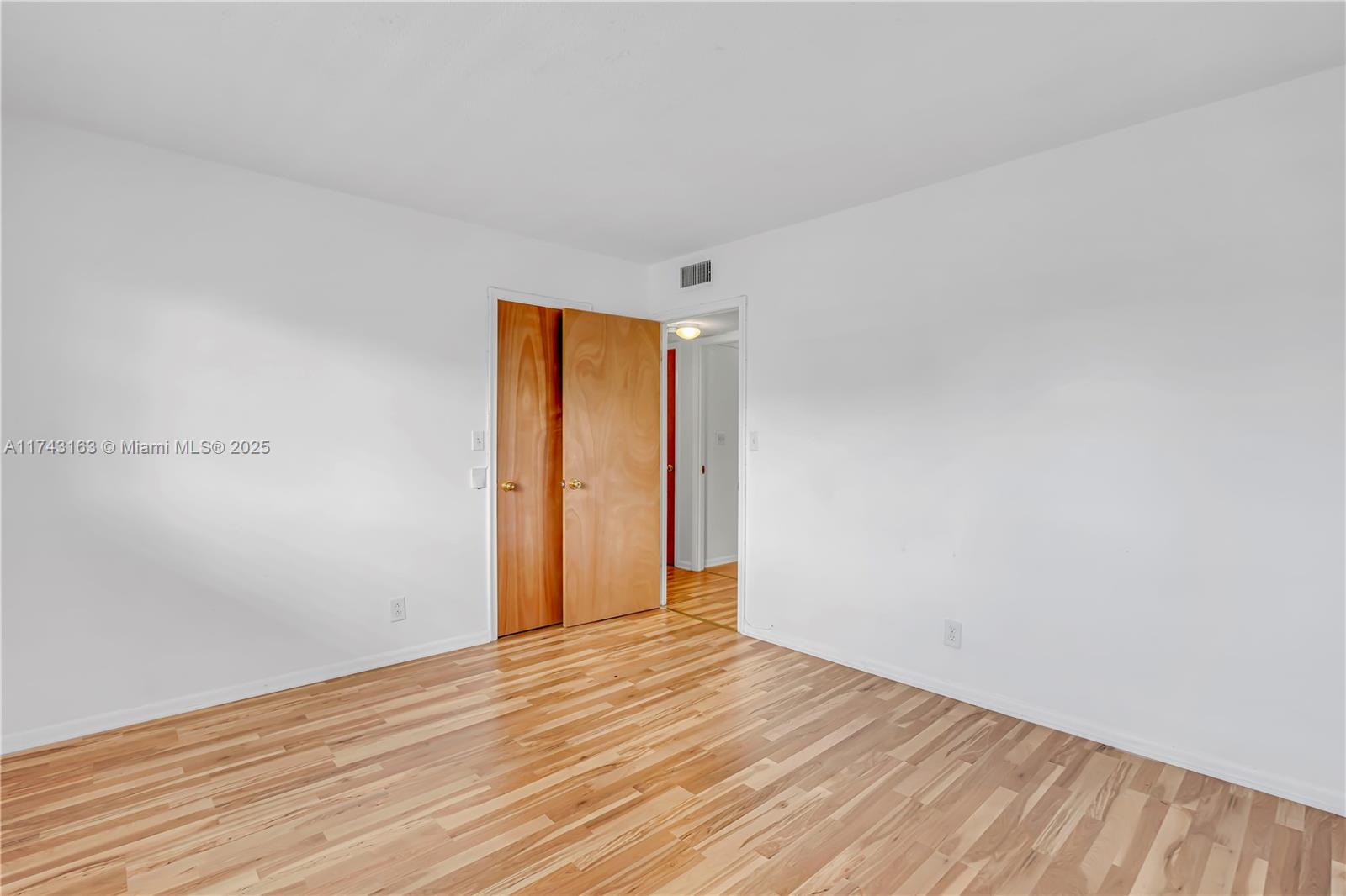 MEADOWBROOK TOWERS CONDO - Residential