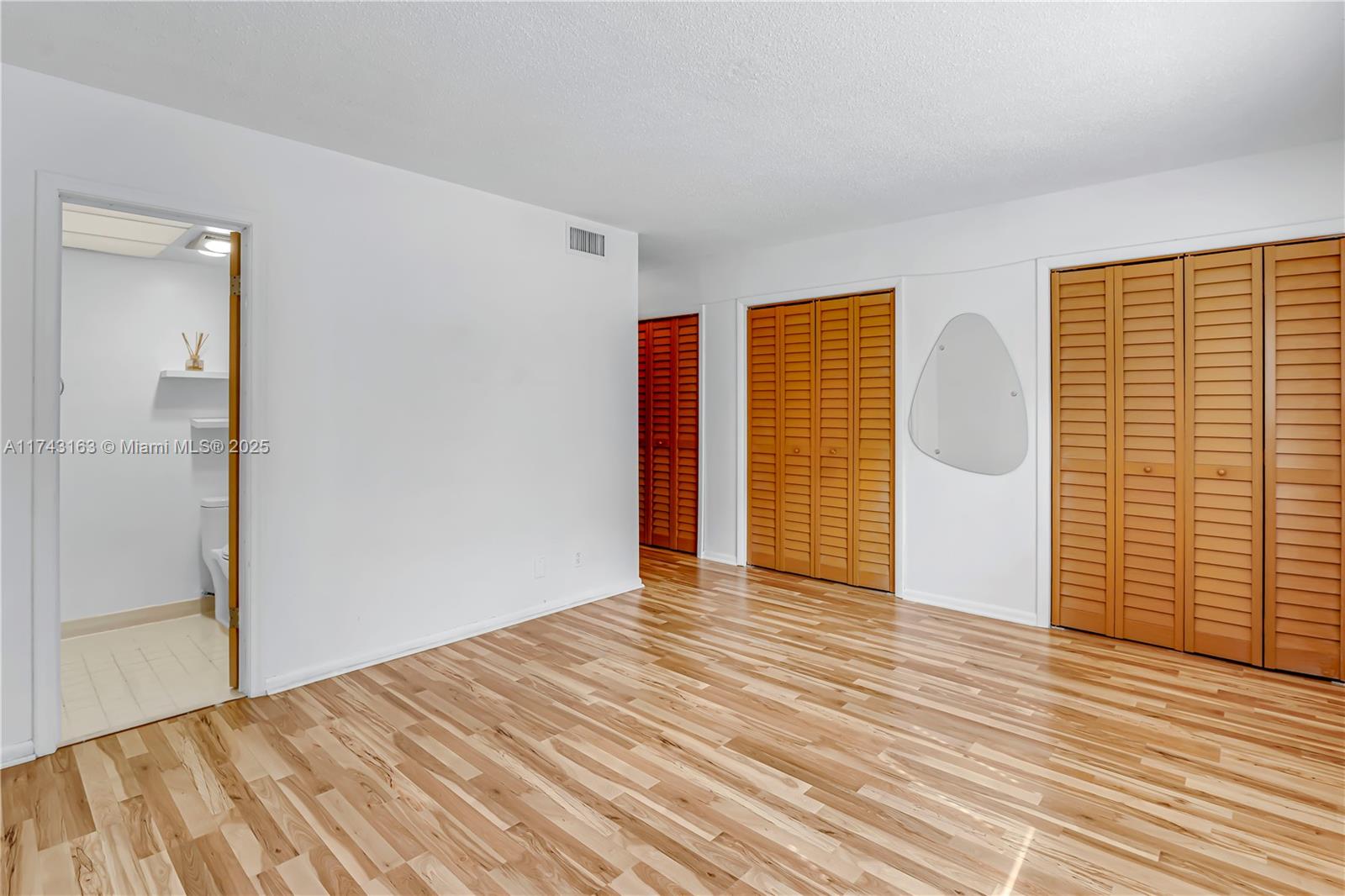 MEADOWBROOK TOWERS CONDO - Residential