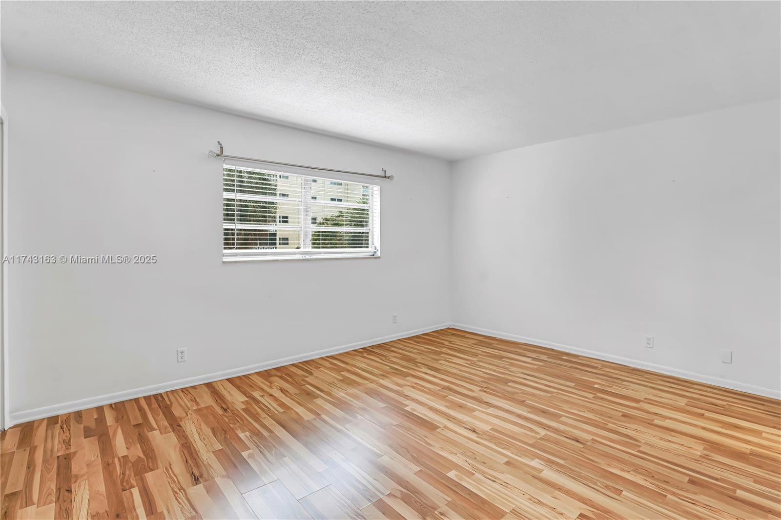 MEADOWBROOK TOWERS CONDO - Residential