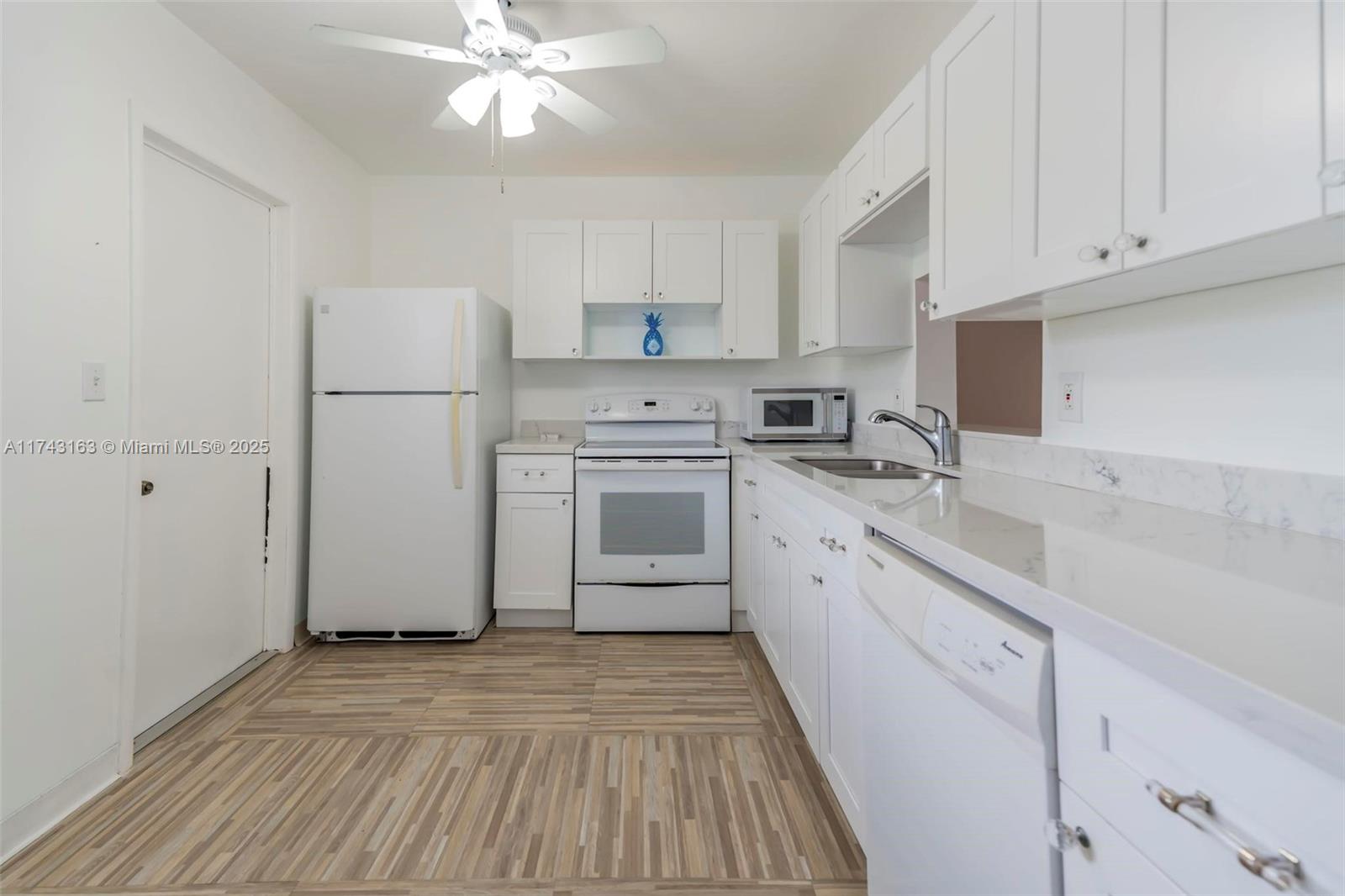 MEADOWBROOK TOWERS CONDO - Residential