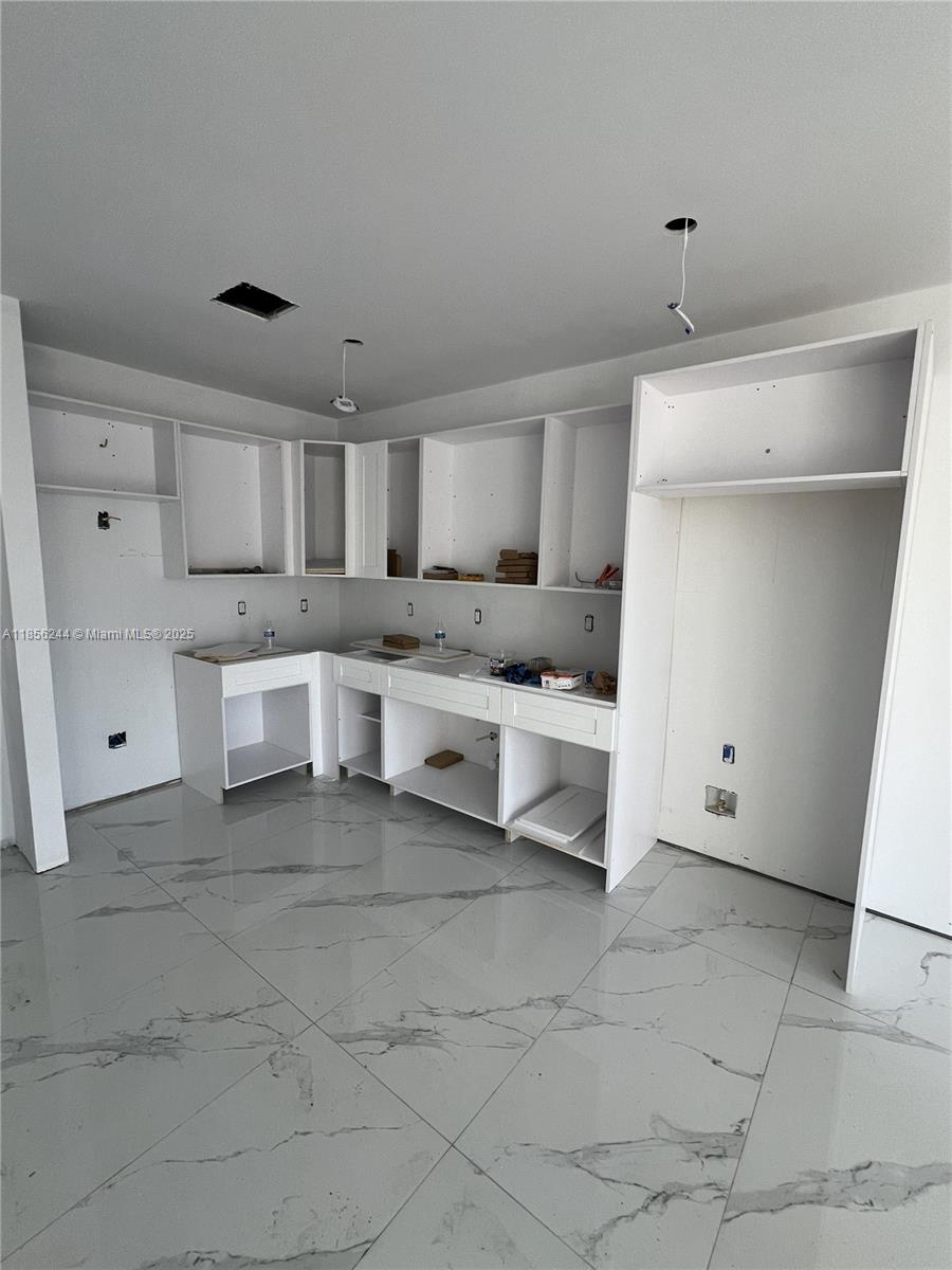 WASHINGTON PARK - Residential Income