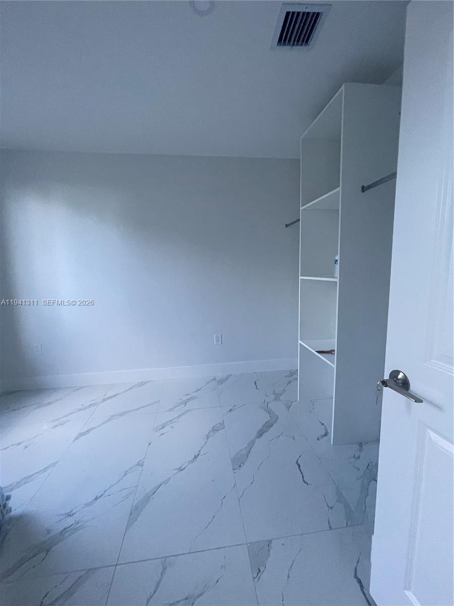 WASHINGTON PARK - Residential Income