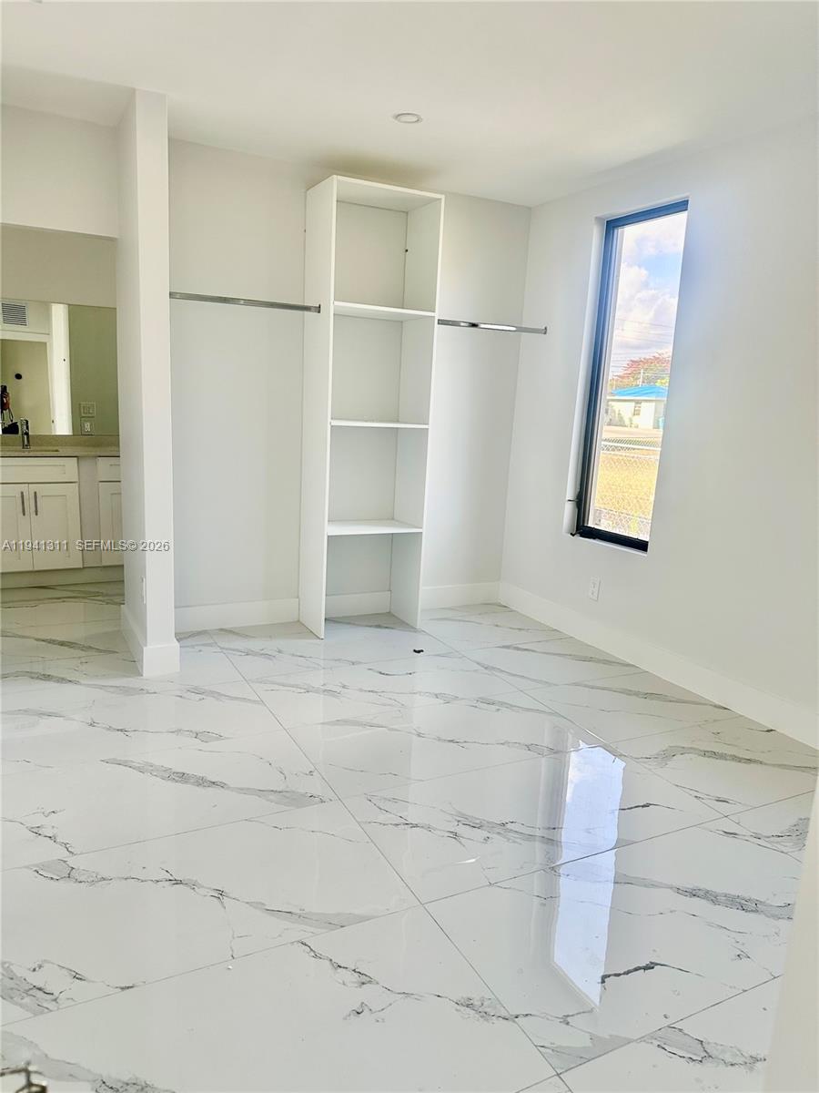 WASHINGTON PARK - Residential Income