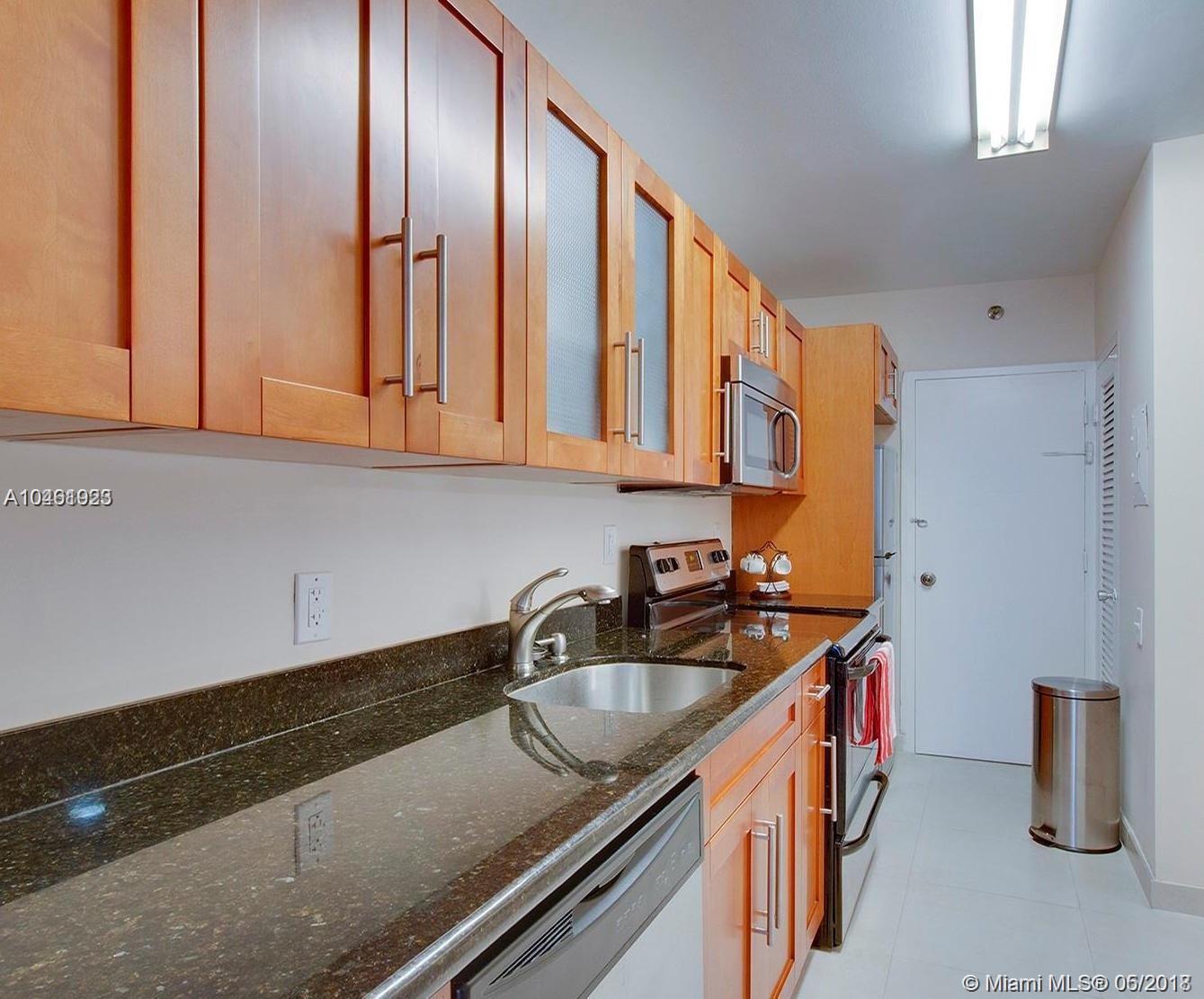 THE DECOPLAGE CONDO - Residential Lease