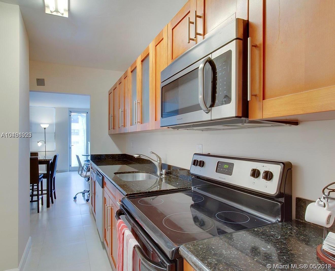 THE DECOPLAGE CONDO - Residential Lease