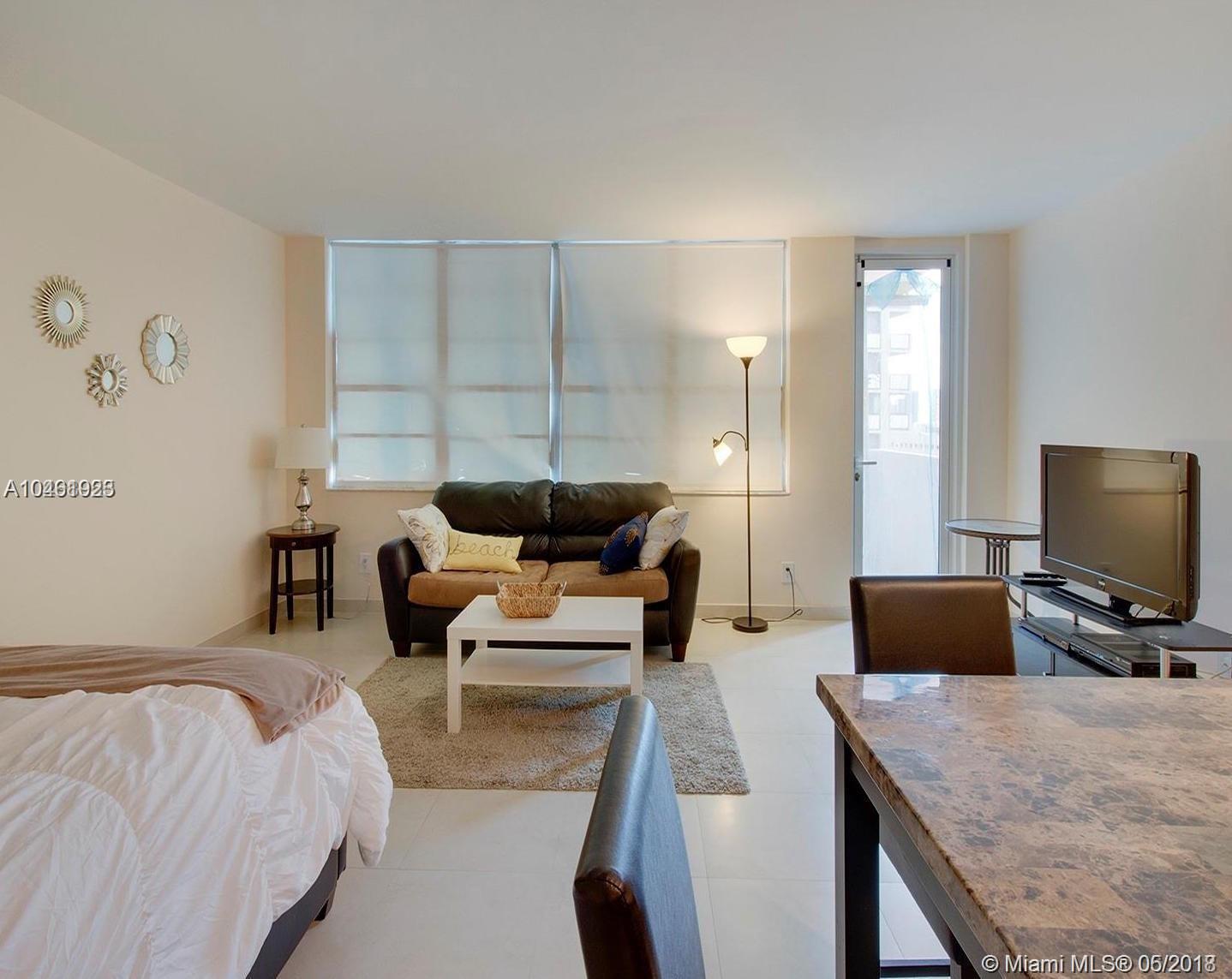 THE DECOPLAGE CONDO - Residential Lease