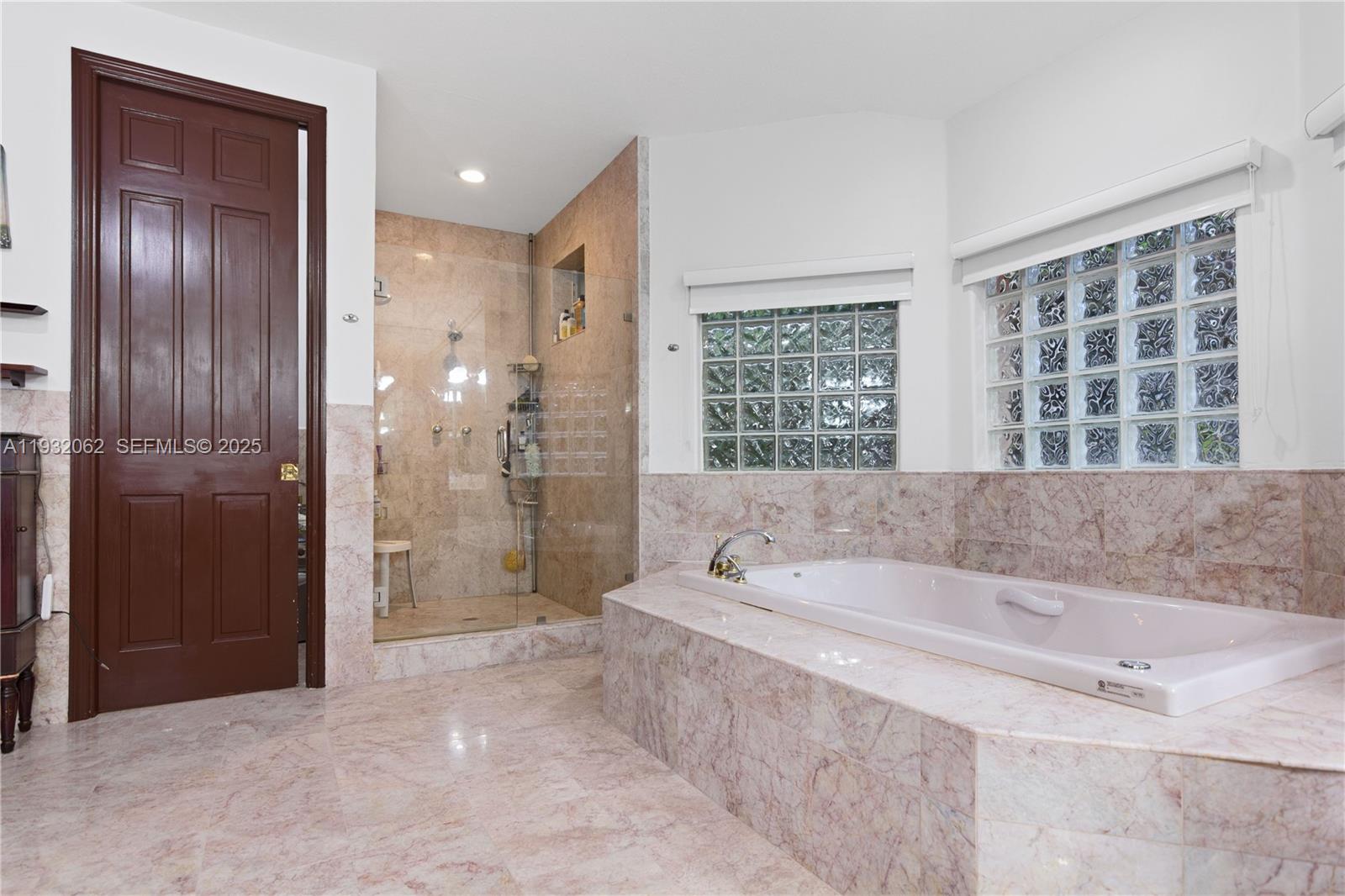 SOUTH MITCHELL MANORS - Residential