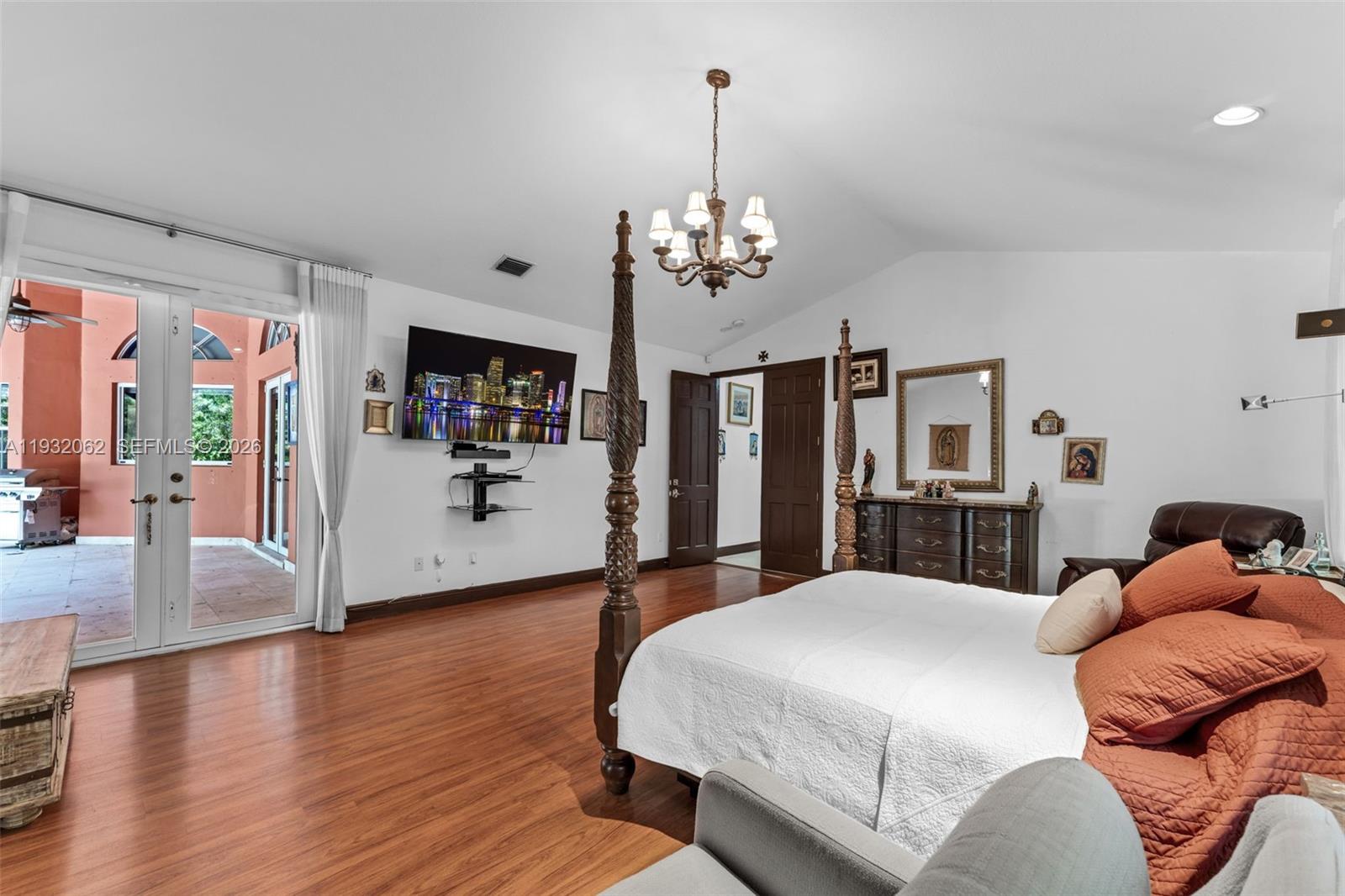SOUTH MITCHELL MANORS - Residential