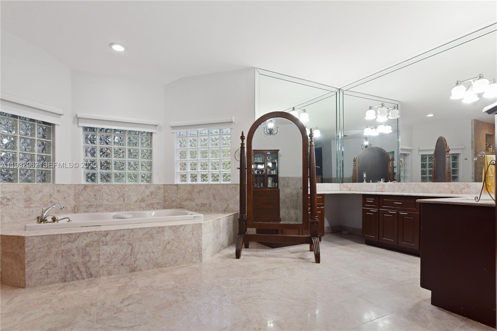 SOUTH MITCHELL MANORS - Residential