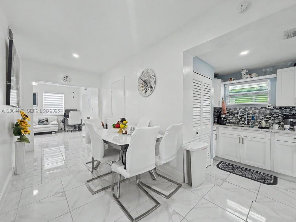 SILVER BLUFF HMSTS - Residential