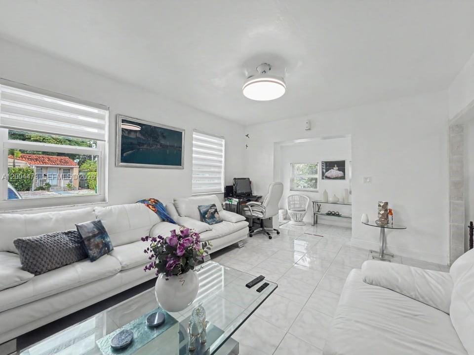 SILVER BLUFF HMSTS - Residential