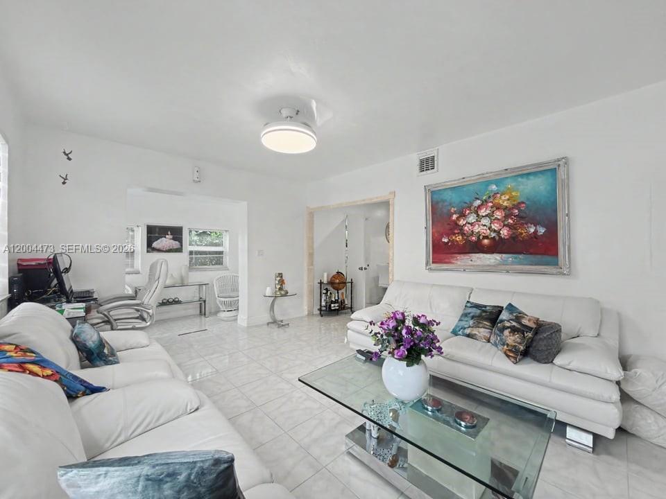 SILVER BLUFF HMSTS - Residential