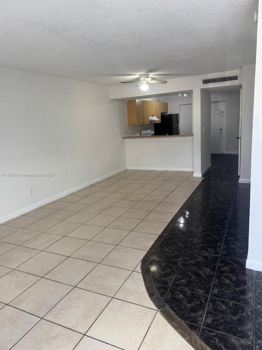4045 NW 19th St, Lauderhill, FL, 33313/$155,000 3 4045 NW 19th St