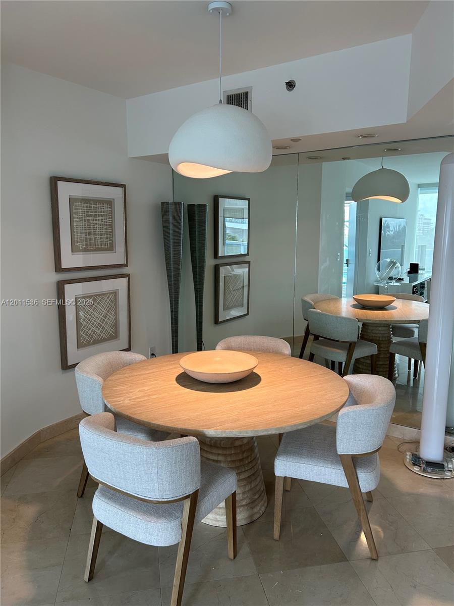 1000 S Pointe Dr 405
