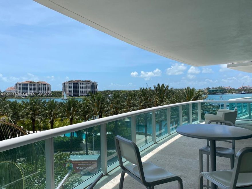 Breathtaking water views from a spacious balcony, watch the sunset and cruise ships glide by while enjoying a glass of wine. Residents enjoy an exceptional suite of amenities, including two pools, a spa, sauna, steam room, and a distinctive poolside café. Ideally positioned on the marina with access to South Pointe Park, stroll along the scenic waterfront to the beach and renowned restaurants such as Joe's Stone Crab, Estiatorio Milos, Catch Miami Beach, and Call Me Gaby. Experience elevated living at Murano at Portofino in the highly coveted South of Fifth neighborhood.
