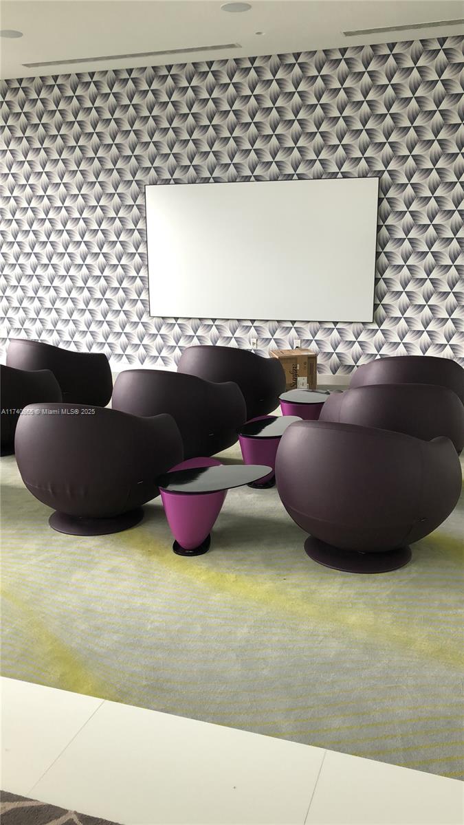 PARAISO BAYVIEWS CONDO - Residential