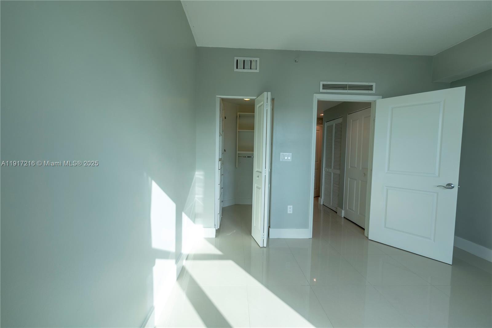 360 CONDO A - Residential Lease