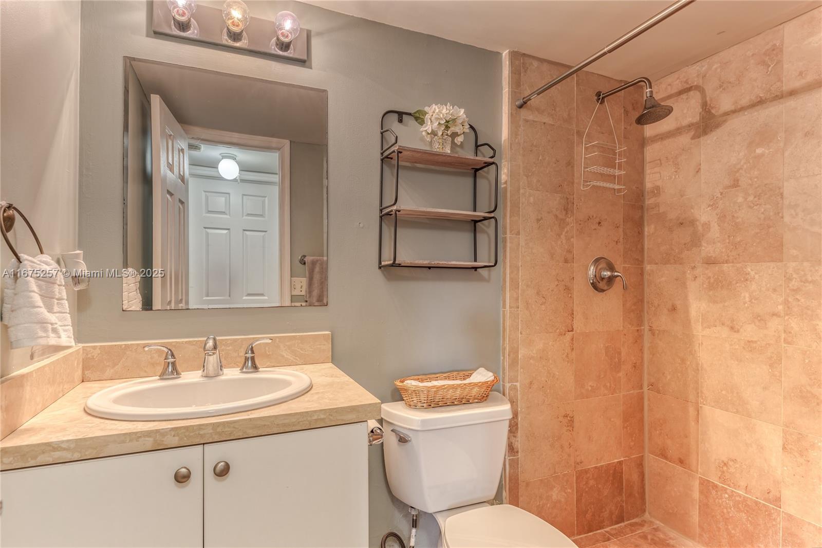 POMPANO BEACH VIEW CONDO - Residential Lease