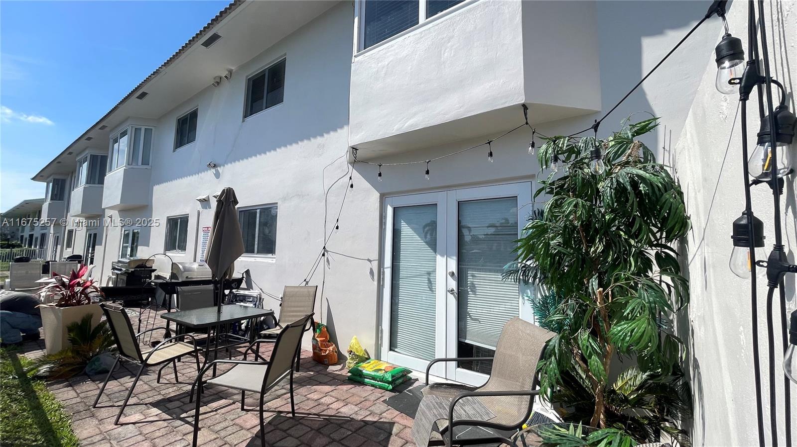 POMPANO BEACH VIEW CONDO - Residential Lease