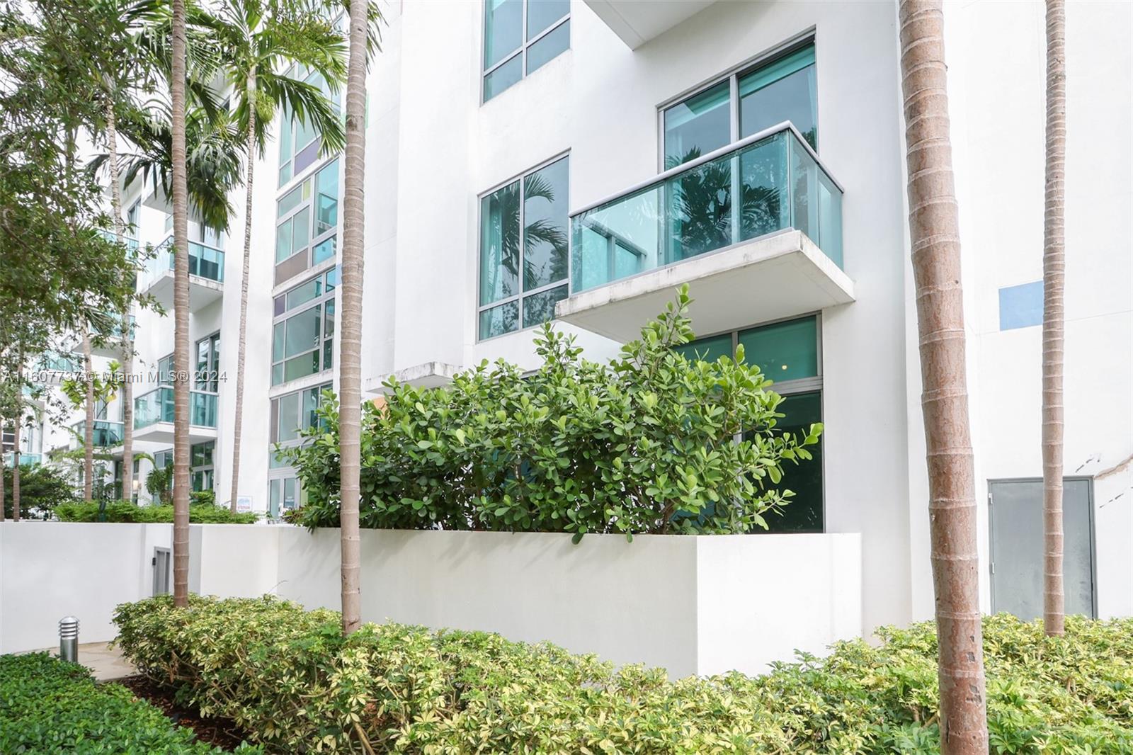 GALLERY ART CONDO - Residential Lease