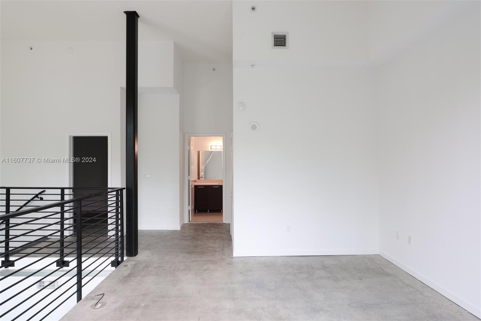 GALLERY ART CONDO - Residential Lease