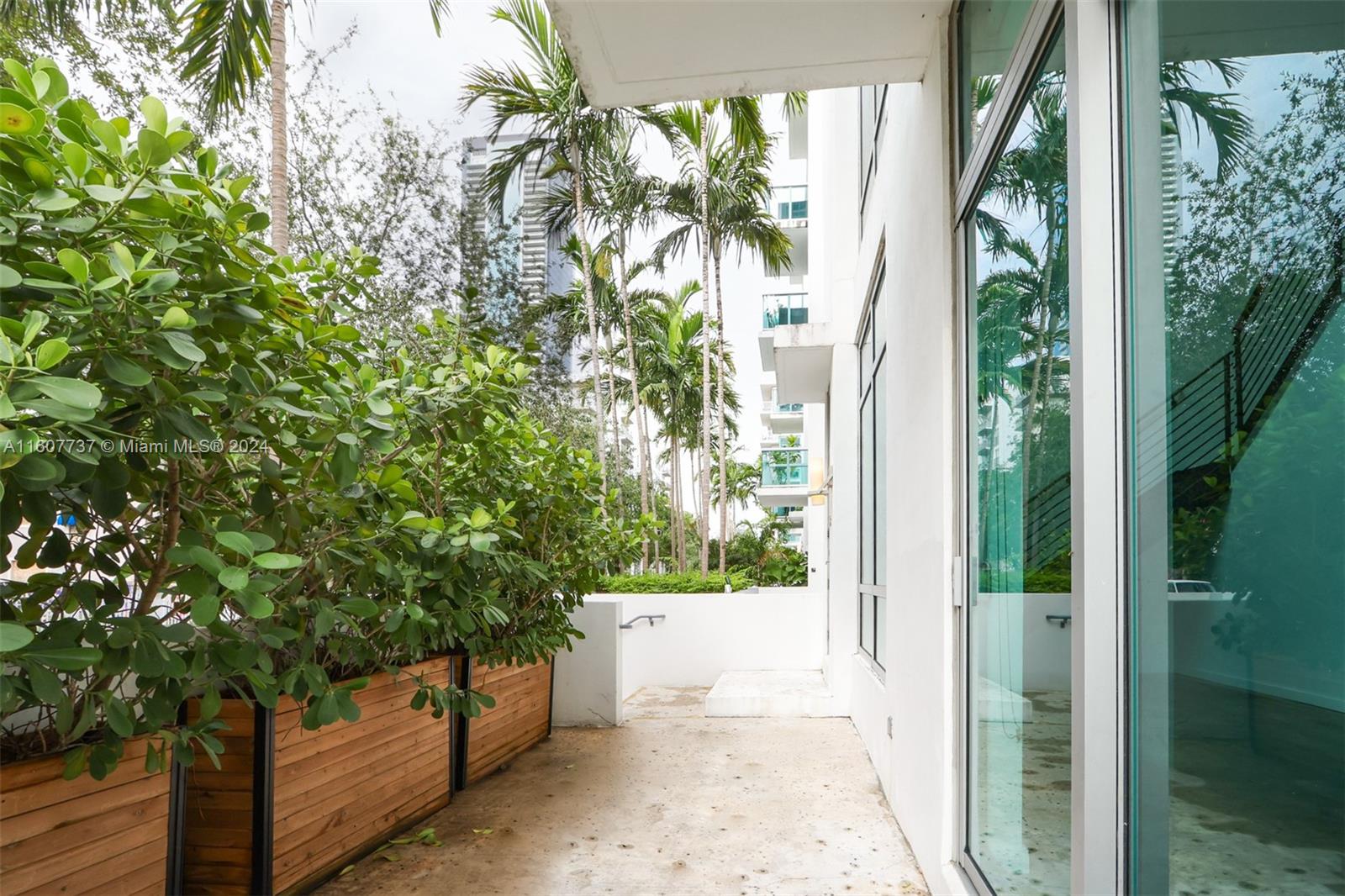 GALLERY ART CONDO - Residential Lease